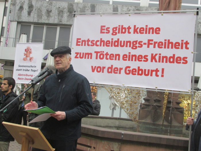 ® Billy Six Abschlußkundgebung auf dem Kartoffelmarkt in Freiburg/Breisgau