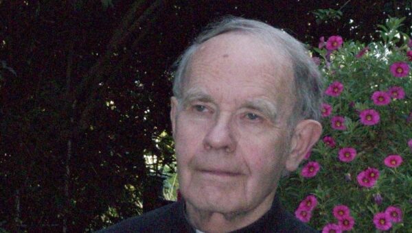 Herzlichen Glückwunsch, lieber Pfarrer Winfried Pietrek, zum 90. Geburtstag